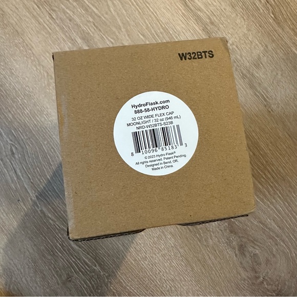Hydro Flask Nordstrom Anniversary Sale 2023 32 oz. Bottle, Moonlight - Picture 5 of 5